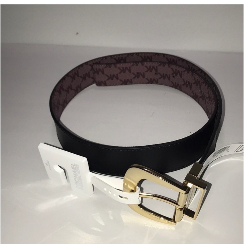 Michael Kors Twist Reversible Belt Genuine Leather size medium. NWT - Picture 6 of 15